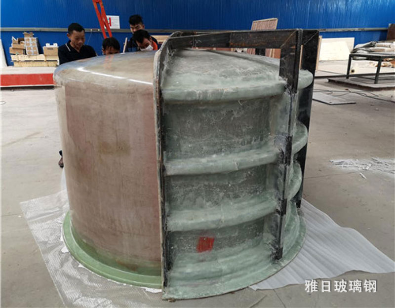 1800型雷达天线罩开模